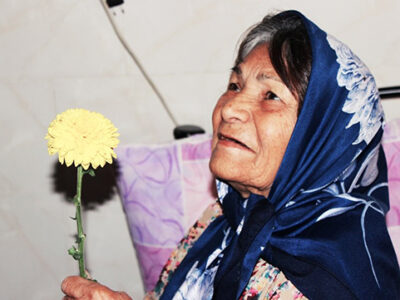 مراقبت از سالمند خانم 82 ساله ، اشرفی اصفهانی